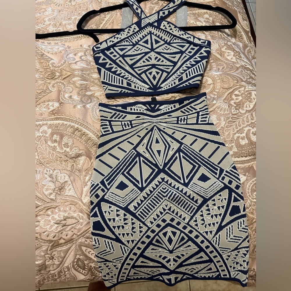 BCBGMaxAzria Navy and Cream Geometric Mini Dress